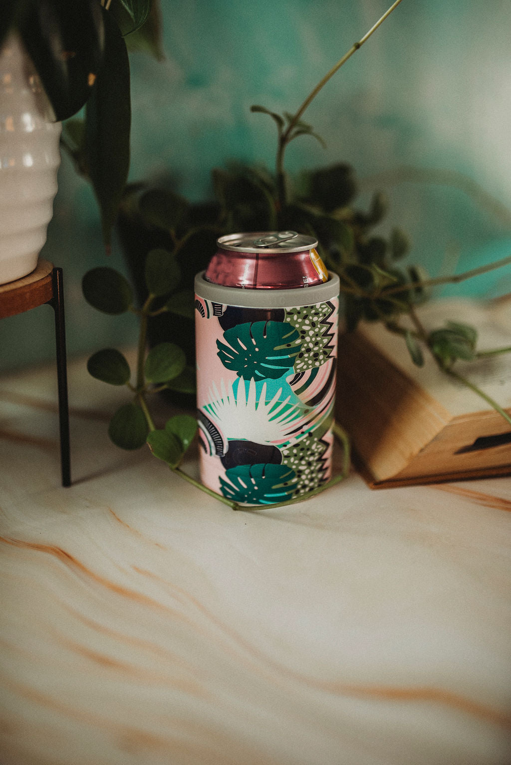 12 oz. Can Cooler Abstract Leaves